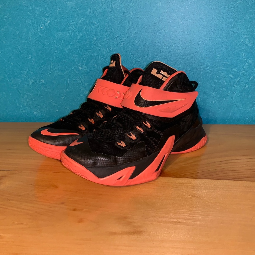 Nike Zoom Lebron Soldier VIII Black/Mango Womens